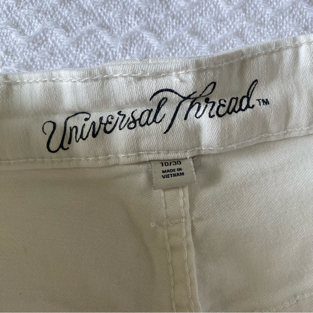 Universal Thread Off White Denim Jean Cut off Shorts - Picture 4 of 5